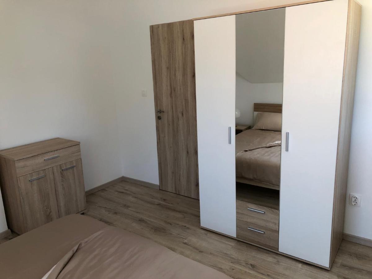 Pupos Apartman Szigliget Exterior foto