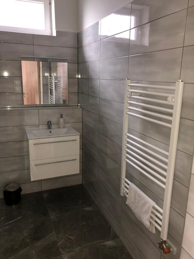Pupos Apartman Szigliget Exterior foto